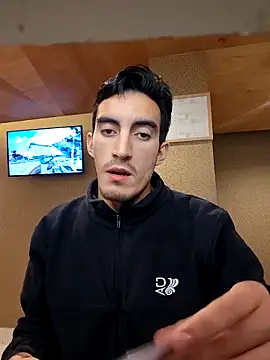 TommyMomentum online show from March 28, 3:17 am