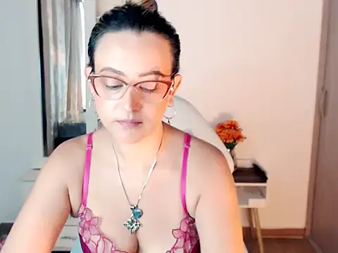 BOREAL MOON online show from October 16, 6:53 pm