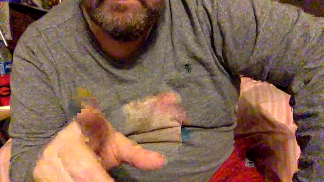 Snapshot of Drwhocares chatting on February 6, 10:53 pm Drwhocares online show from February 6, 10:53 pm