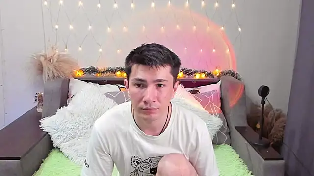 Yumi steve online show from September 9, 9:58 pm