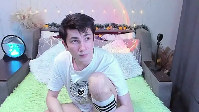 Yumi steve online show from November 12, 11:10 am