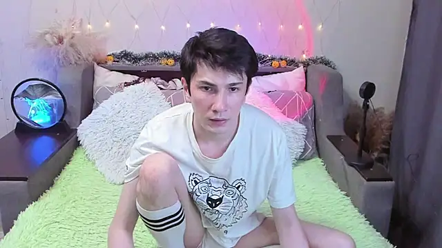 Yumi steve online show from November 25, 2:50 pm