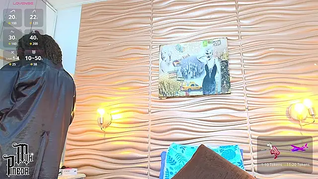 mia pineda online show from September 30, 4:01 pm