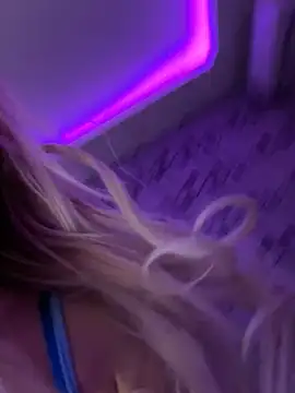 mollyxxx online show from February 9, 5:40 am