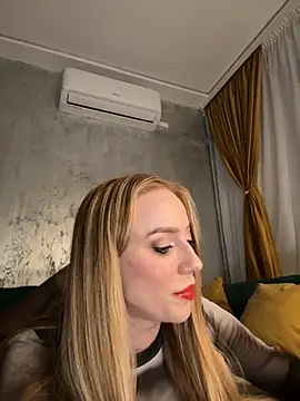 RockQueen A online show from October 21, 3:24 pm