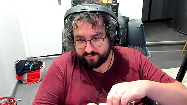 bears549a online show from December 19, 10:21 pm