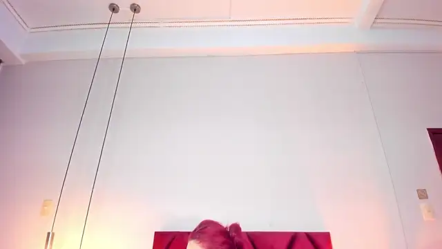 JupiteFox online show from February 4, 1:33 am