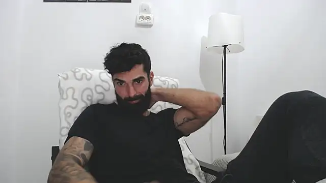 Verycutex online show from March 4, 6:39 pm