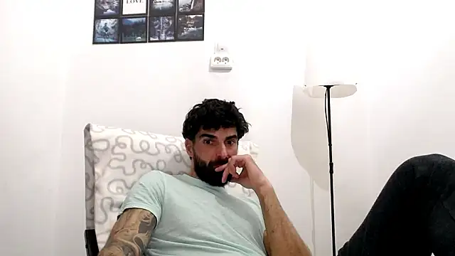 Verycutex online show from March 5, 7:21 pm