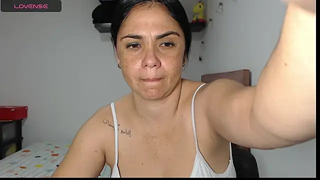 selena ferri online show from November 10, 12:31 am