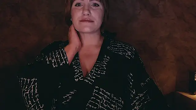 Snapshot of _letty_ chatting on August 8, 11:07 pm letty online show from August 8, 11:07 pm