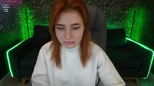 EmilyFoxxi online show from January 3, 6:22 am