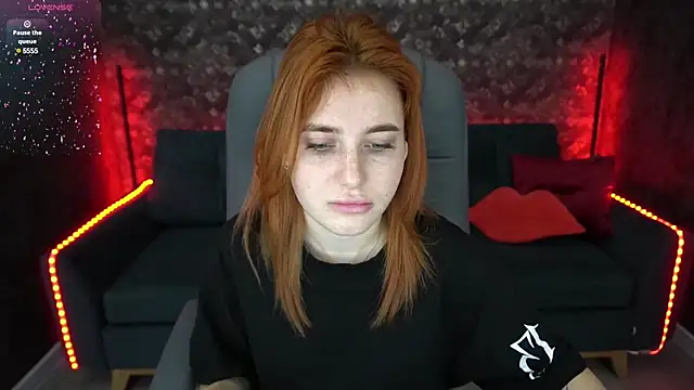 EmilyFoxxi online show from January 6, 10:35 am