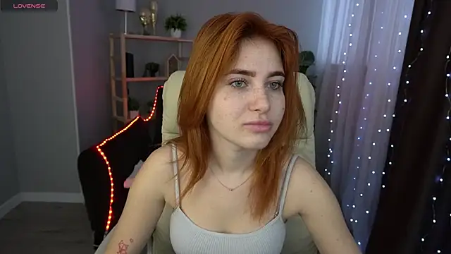 EmilyFoxxi online show from January 24, 6:35 am