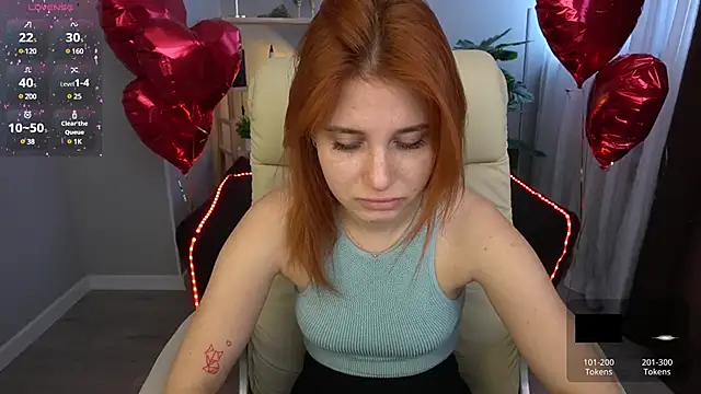 EmilyFoxxi online show from February 22, 10:40 am