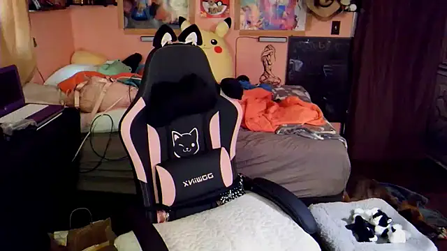 Snapshot of AsiaGoesPro chatting on March 23, 3:49 pm AsiaGoesPro online show from March 23, 3:49 pm