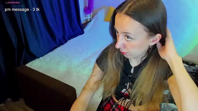 CurlySteph online show from February 7, 9:58 pm