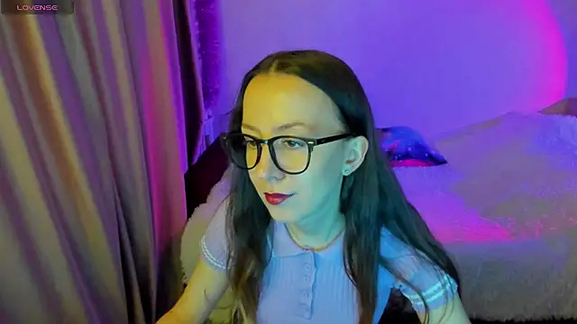 CurlySteph online show from September 27, 2:00 pm