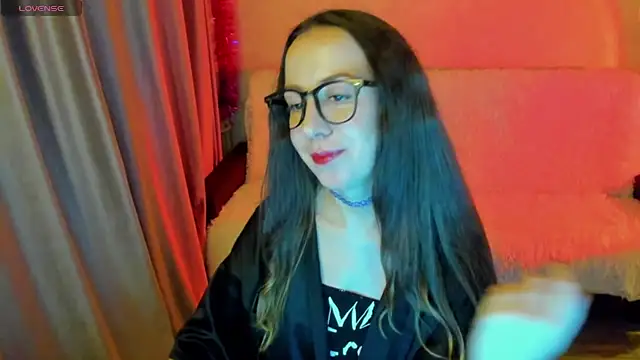 CurlySteph online show from October 16, 6:20 pm