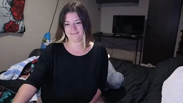 Snapshot of magicsparkles chatting on March 10, 1:43 am magicsparkles online show from March 10, 1:43 am