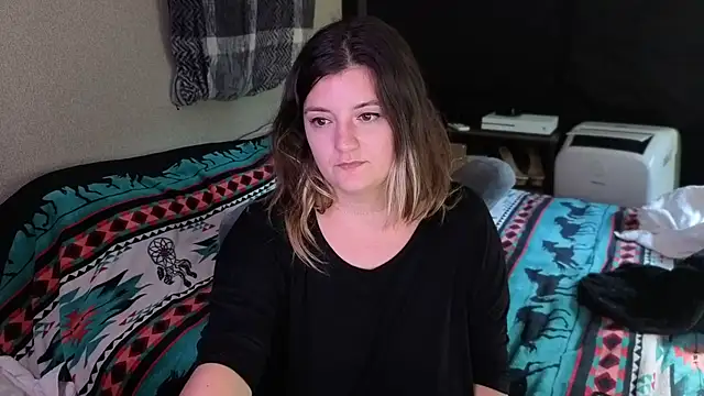 Snapshot of magicsparkles chatting on March 23, 8:24 pm magicsparkles online show from March 23, 8:24 pm