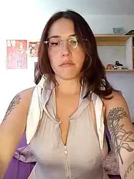 sereluxz online show from October 6, 5:32 pm