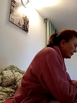 Hottie-Mom online show from September 26, 1:15 pm