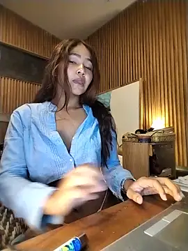 Snapshot of Colombiana219 chatting on June 5, 2:51 am Colombiana219 online show from June 5, 2:51 am