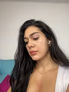 LaanaCooper online show from March 4, 1:38 pm