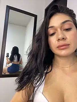 LaanaCooper online show from March 4, 4:41 pm