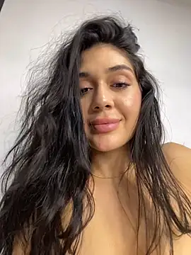 LaanaCooper online show from March 5, 1:06 pm