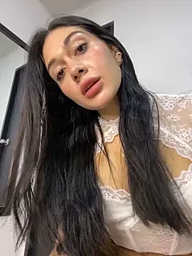 LaanaCooper online show from March 14, 1:24 pm
