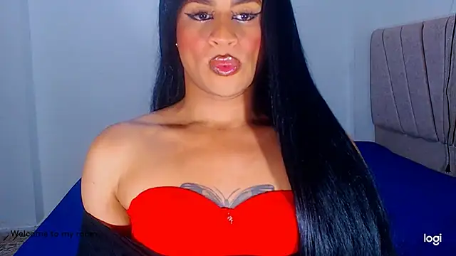 Snapshot of Valenntyna chatting on April 1, 1:28 am Valenntyna online show from April 1, 1:28 am