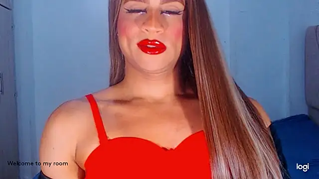 Snapshot of Valenntyna chatting on May 21, 7:32 pm Valenntyna online show from May 21, 7:32 pm