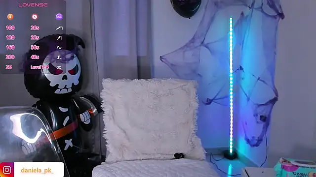 roxy pk  online show from October 22, 7:24 pm