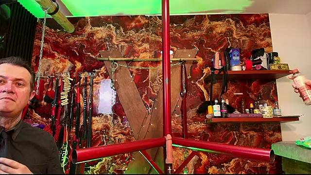 boy n girl online show from March 20, 9:14 am