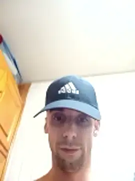 Snapshot of Joona6969 chatting on December 15, 11:09 pm Joona6969 online show from December 15, 11:09 pm