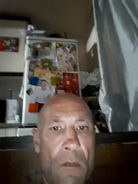 Snapshot of Kamil351 chatting on October 6, 12:52 am Kamil351 online show from October 6, 12:52 am