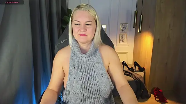 YolandaKiss online show from January 27, 8:28 pm