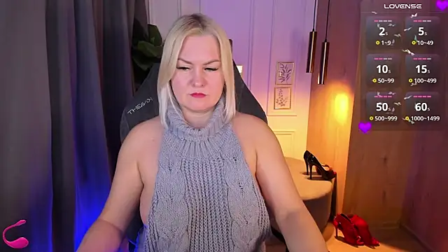 YolandaKiss online show from February 1, 3:52 am