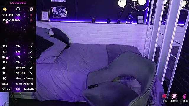 Snapshot of KylieMellow chatting on March 14, 12:18 pm KylieMellow online show from March 14, 12:18 pm