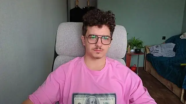 Remy Miles online show from November 7, 8:25 am