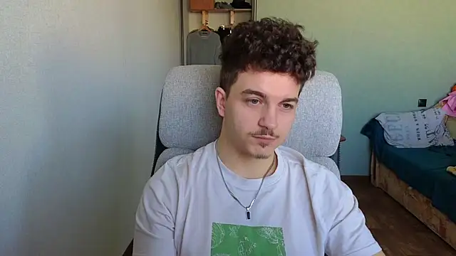 Remy Miles online show from March 9, 7:23 am