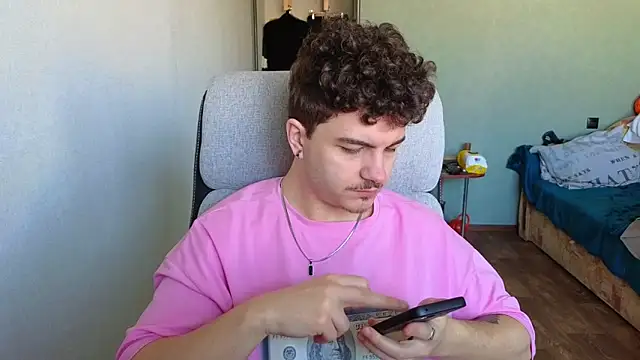 Remy Miles online show from March 23, 5:55 am