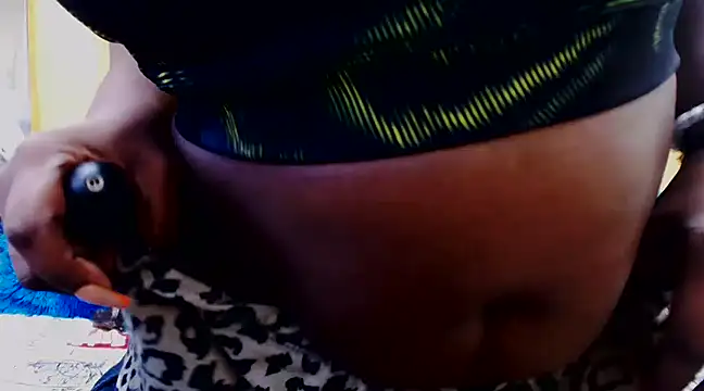 Bustydiva88 online show from December 25, 9:33 pm