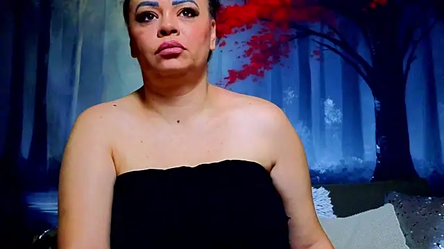 Snapshot of ElizabethEven chatting on February 8, 8:56 pm ElizabethEven online show from February 8, 8:56 pm