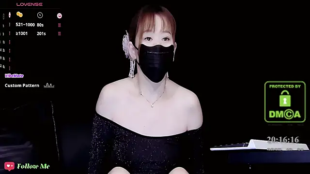 Snapshot of melia_Z chatting on October 21, 12:17 pm melia Z online show from October 21, 12:17 pm