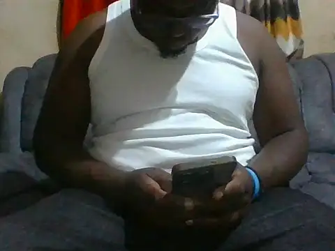 Snapshot of honeyswit chatting on June 9, 9:59 pm honeyswit online show from June 9, 9:59 pm