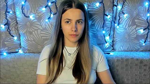 MaggieCake online show from May 14, 12:39 am