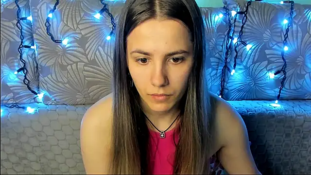 MaggieCake online show from May 31, 1:47 am